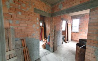 Casă la roșu de vânzare în Hărman, Cartierul Tineretului - Poză 6