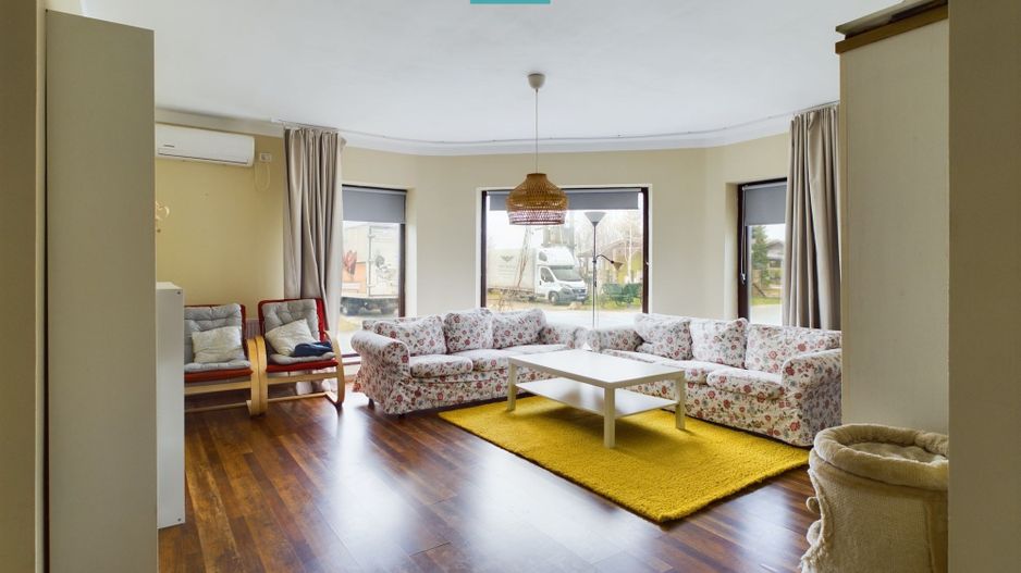 Casă in Cartierul Verde - Poză 2