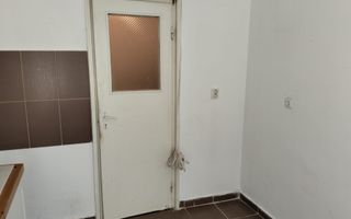 Vind apartament 3 camere in Gheorgheni . - Poză 50