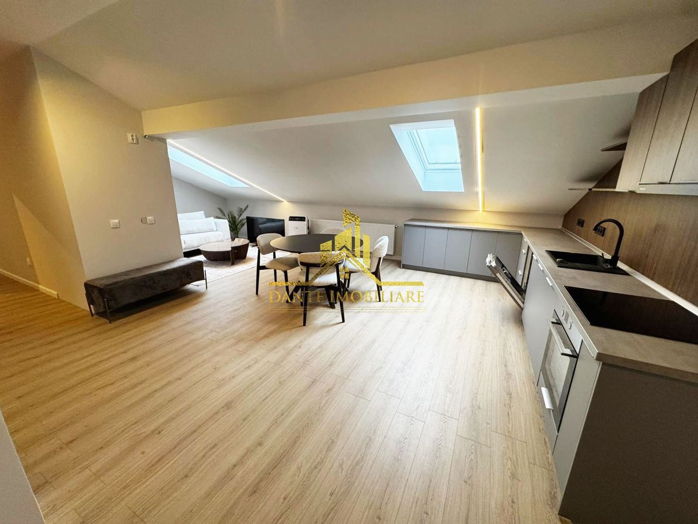 3 camere, TOTUL NOU, mobilat lux, bloc nou, parcare, Borhanciului - Poză 12