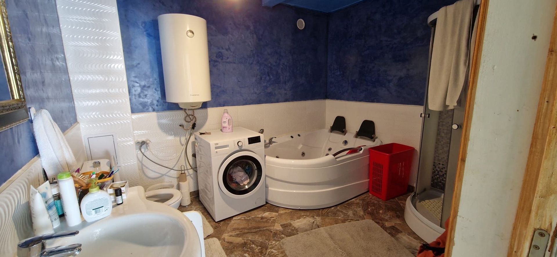 SE VINDE -proprietate cu posibilitati multiple în Fălticeni - Poză 14