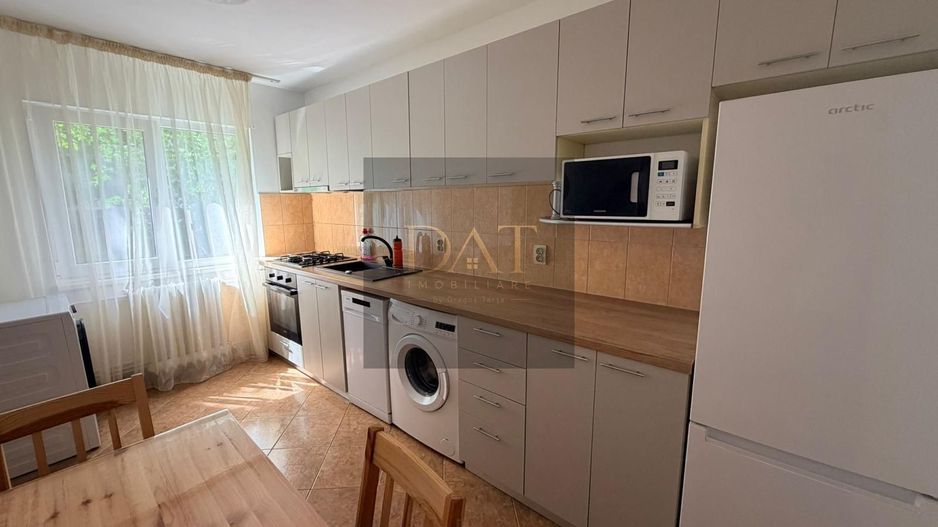 Apartament 3 camere, zona BIG - Poză 1