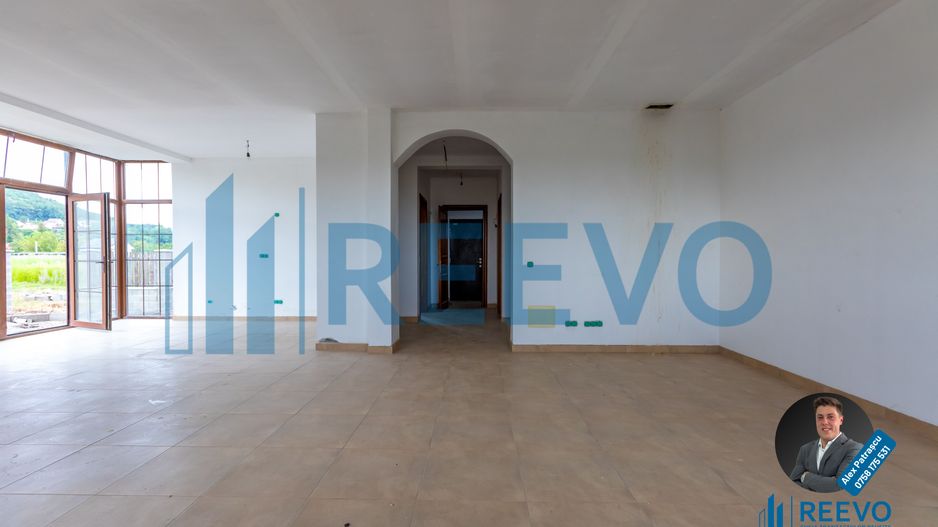 Casă/vilă de vânzare în Hemeiuș! - Poză 11