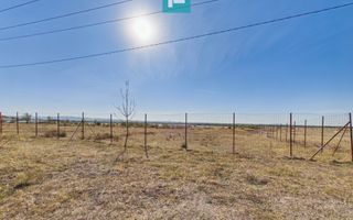 Teren intravilan de 5000 mp, în orașul Sebiș - Poză 1
