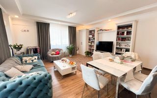 Colț de liniște cu piscină și parcare privată în inima zonei Iancu Nicolae - Poză 1