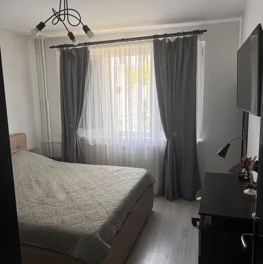 APARTAMENT SUPERB METROU BASARAB - Poză 3