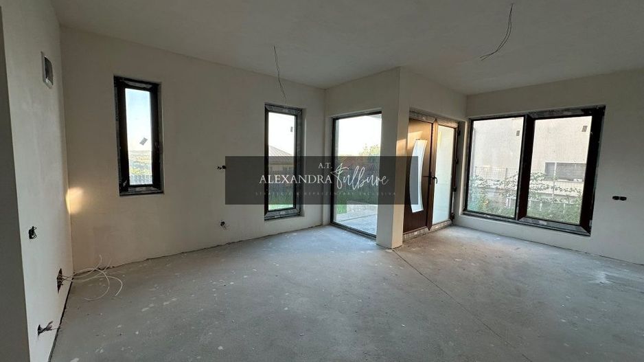 Casa de vanzare, P+1, 120 mp utili, 4 camere, 2 bai, 300 mp teren - Poză 1