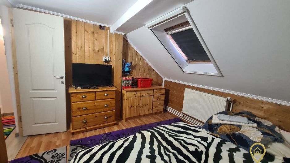 Casă cu 5 camere,  S+P+Mansarda-zona centrală Oradea(Strada Primariei) - Poză 11