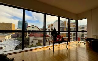 Apartament Elegant de Vânzare – 5 Camere/ 3 Băi, *Arcul de Triumf* - Poză 2