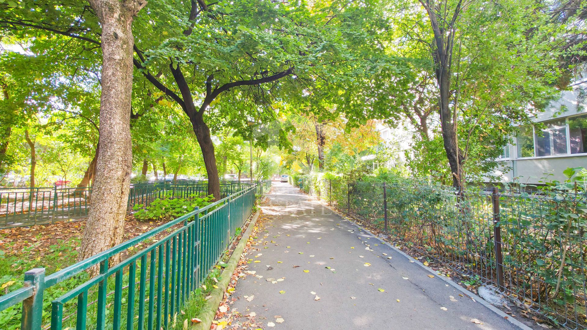 Apartament spațios de 3 camere cu loc de parcare inclus - Poză 25