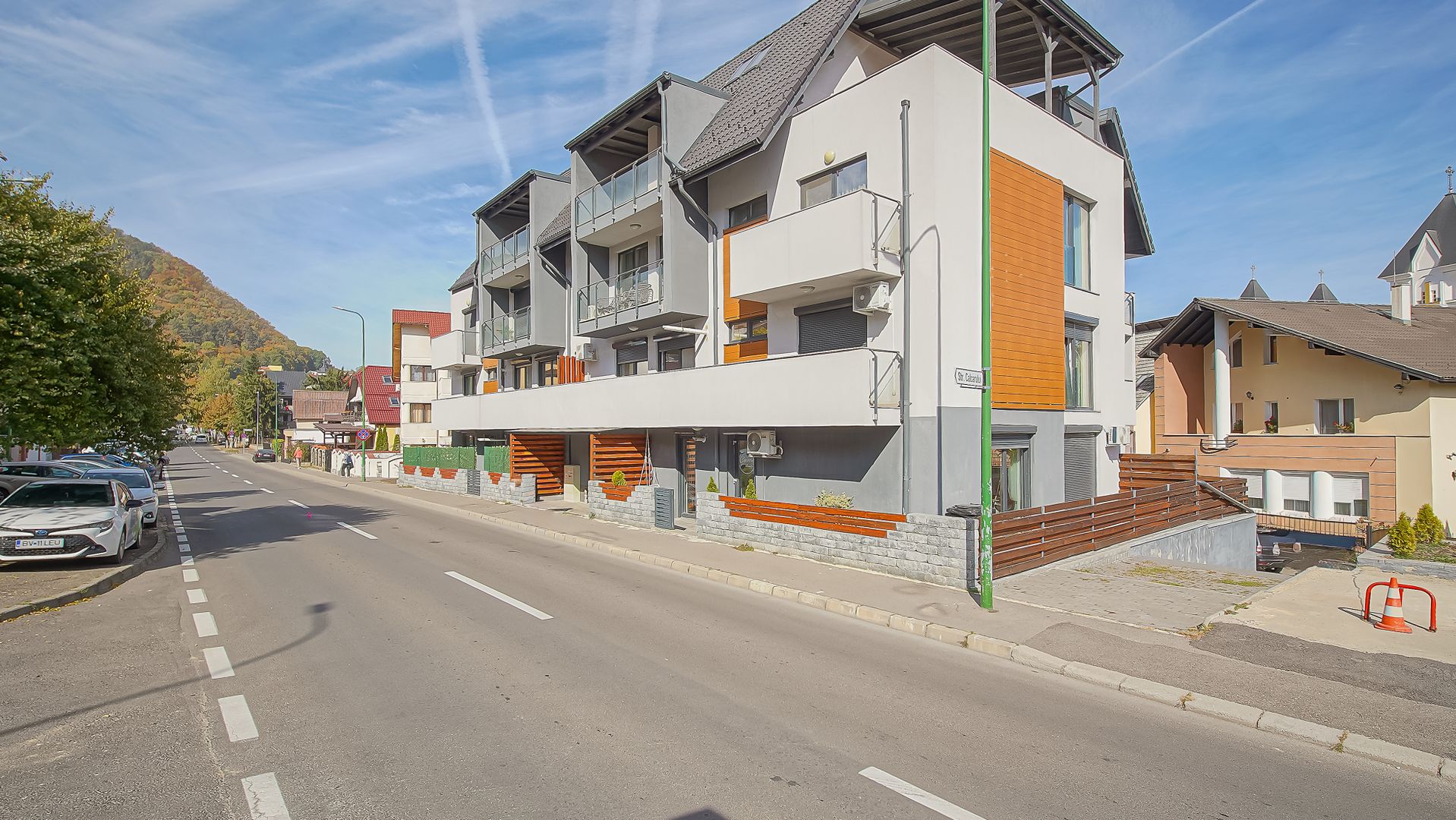 Apartament premium tip vilă, cu terasă de 70 mp, garaj | Răcădău - Poză 1