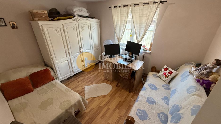 Aroneanu - Casa la asfalt - 420mp teren - 3 camere - Canalizare - Poză 8