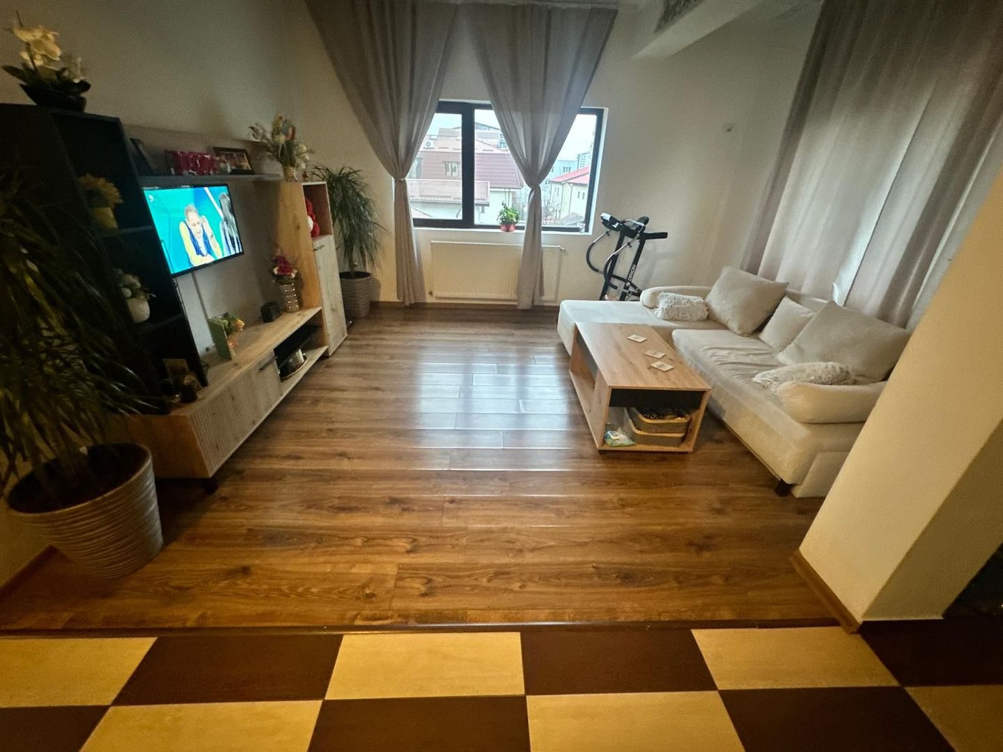 AP. 3 CAMERE ARMISTITIULUI, MOBILAT, CENTRALA, PARCARE, COMISION 0% - Poză 1