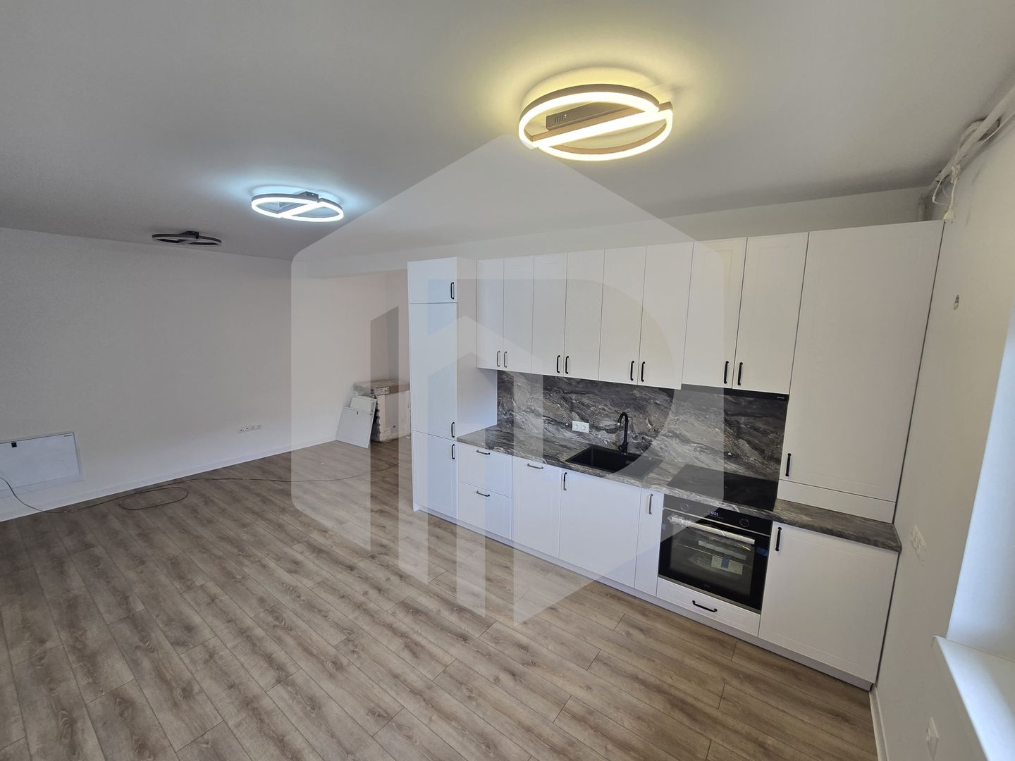 Apartament - 2 Camere - 55 mpu - Gradina 40mp - Vasile Aaron - Poză 2