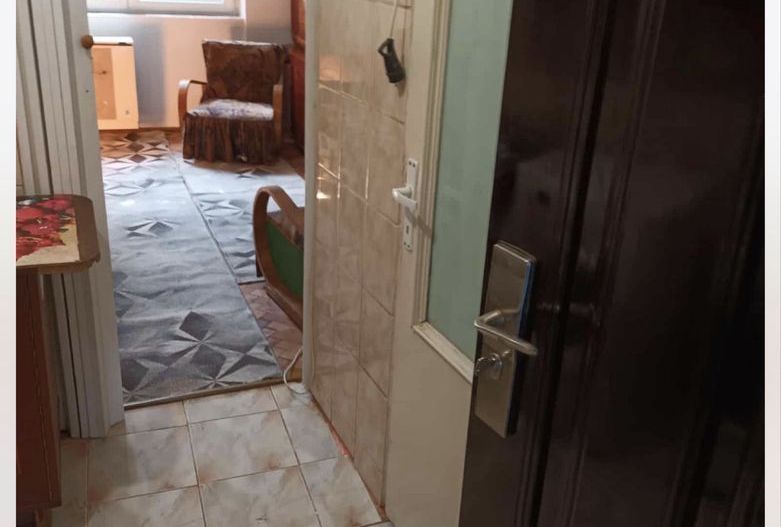 BRASADAS vinde garsoniera la etajul 1/4 Arinului Micro 15. - Poză 5