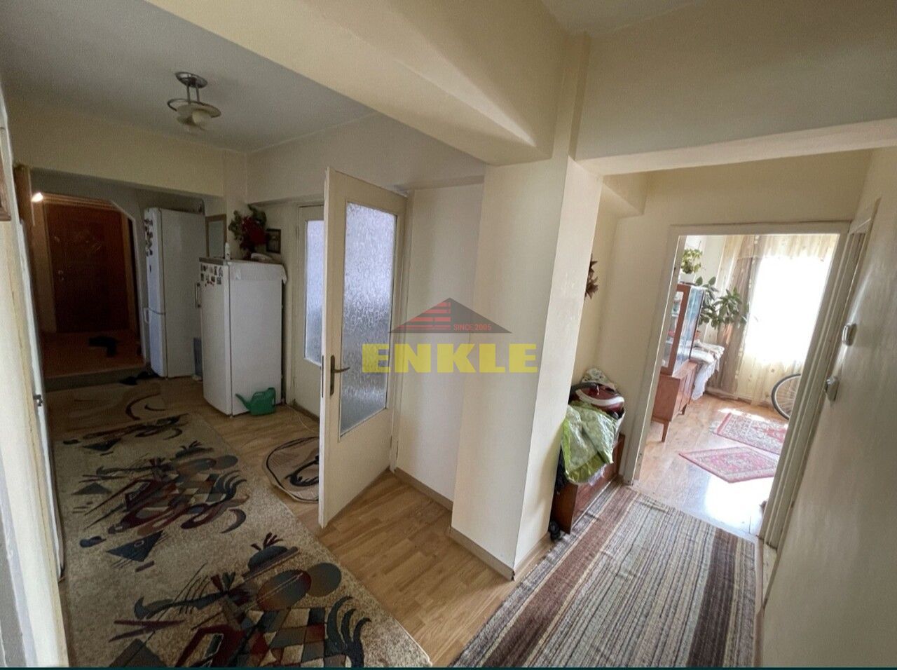 De vânzare apartament cu 4 camere decomandat, zona Stadion - Poză 1