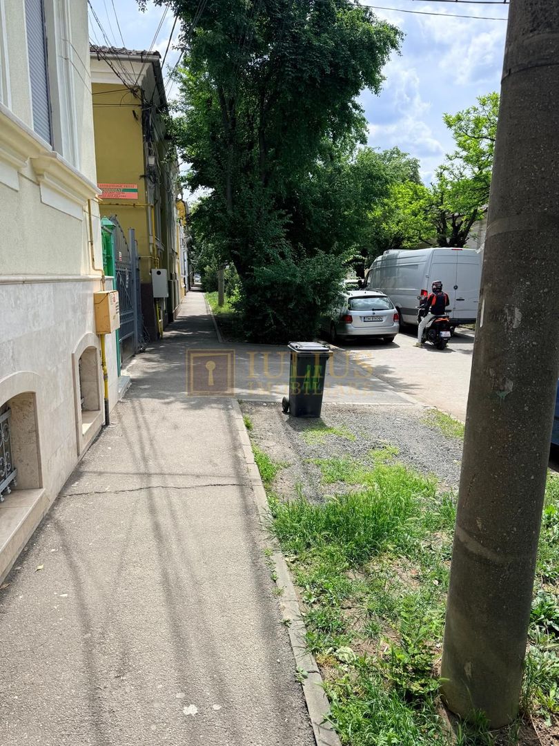 2 camere| apartament la casa-curte comuna| loc de parcare| centrala proprie| - Poză 16