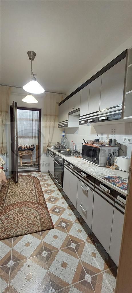 APARTAMENT 1 CAMERA  DECOMANDAT  POPAS PACURARI 300 euro - Poză 1