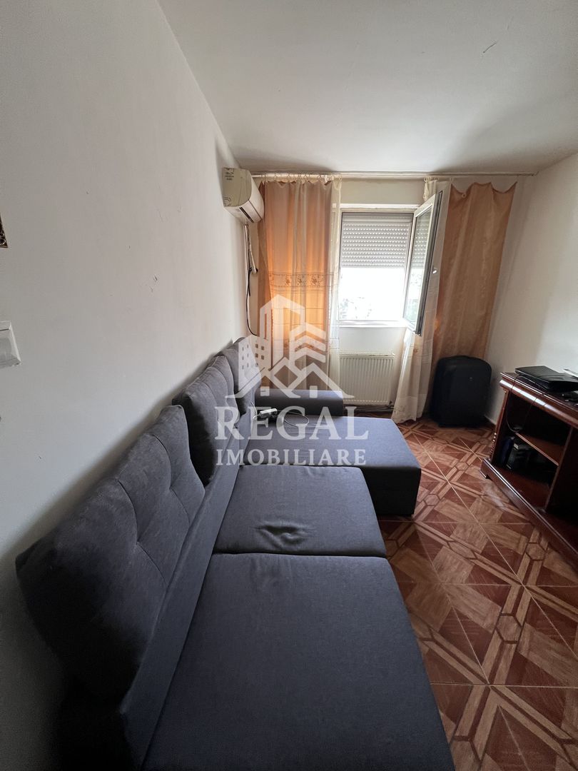 Apartament de vânzare – zona Micro 6 - Poză 1