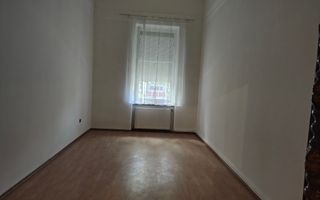 Apartament la casă cu front stradal,  str. M. Eminescu. 119 900 E. - Poză 3