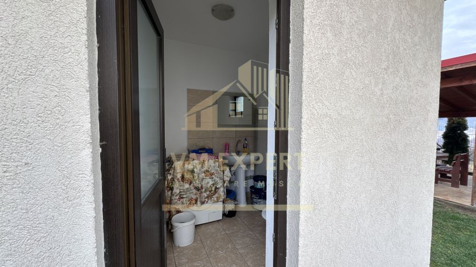 VILA 5 CAMERE 246 MP TEREN 817 MP CÂMPULUNG, 0 COMISION CUMPARATOR - Poză 49