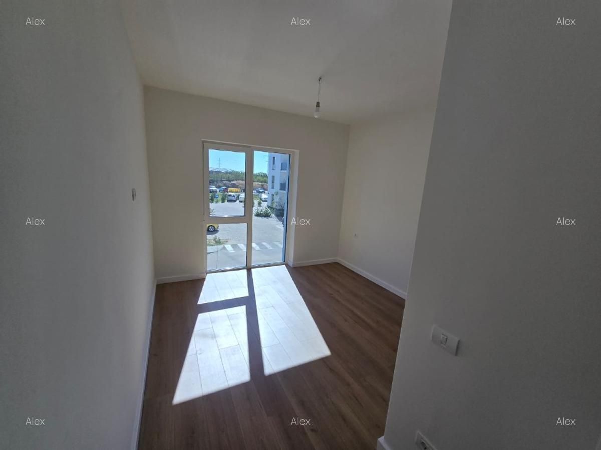 Ofer spre vanzare apartament aproape nou cu 2 camere, nemobilat - Poză 8