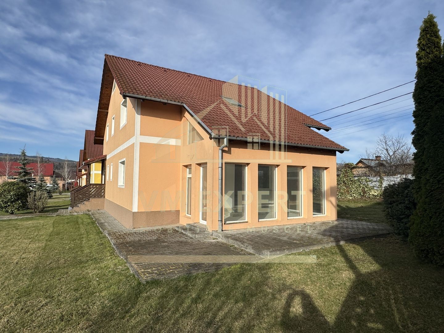 VILA 5 CAMERE,TEREN 560 MP, CAMPULUNG, ARGES - Poză 6