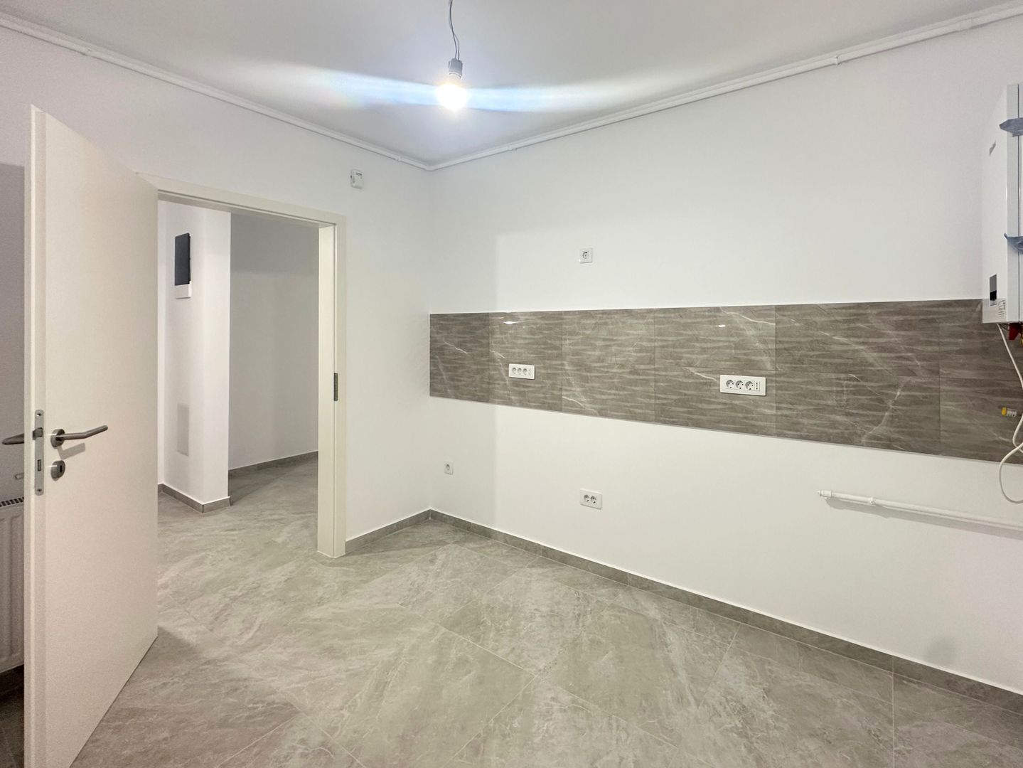 Inchiriere apartament nemobilat Casa Nobel Lângă Coresi - Poză 14
