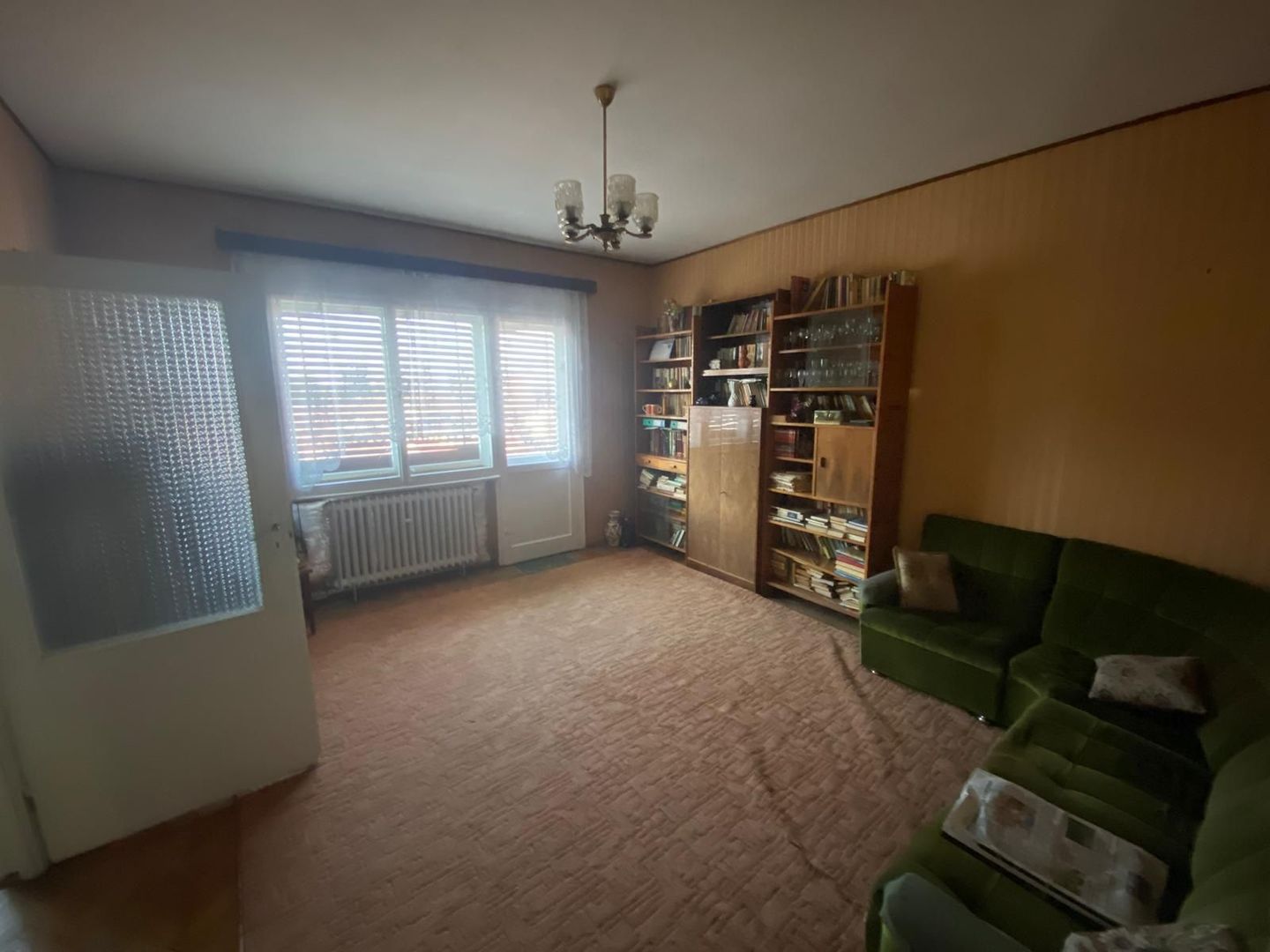 BRASADAS vinde ap cu 3 cam și garaj Piata Mare. - Poză 1