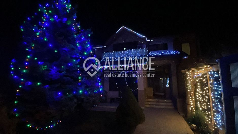 COICIU (Cod 01) Armonie și Eleganță pentru Două Generații! - Poză 50