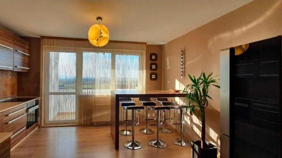 APARTAMENT 2 CAMERE MODERN SI COCHET | STRAND 2 | PRIVELISTE SPRE VEST - Poză 1