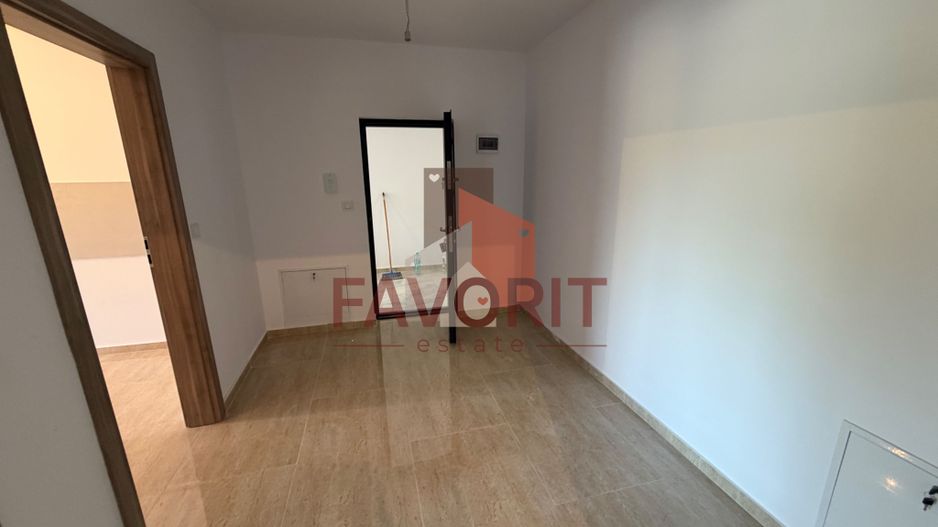 Disponibil imediat. Decomandat. Spatios - Poză 4