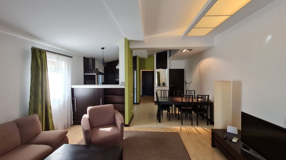 Apartament generos de închiriat zona Lipovei - Poză 1