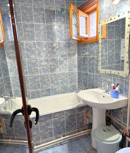 De vanzare apartament cu 3 camere, micro 38, et. 3, 63.000 euro - Poză 6