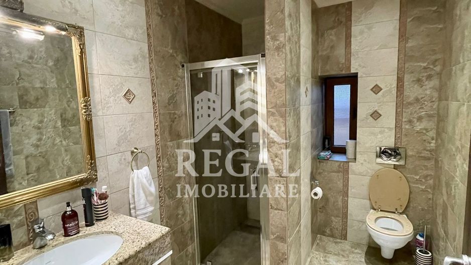 Casă deosebită, finisaje premium, ideală ptr. locuință sau investiție - Poză 8