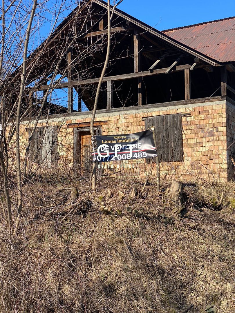 Casa la rosu-Zona Bistrita Bargaului-Teren-700mp - Poză 5