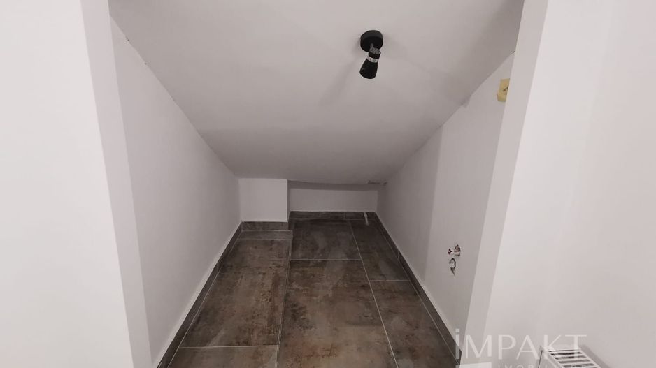 De vanzare -spatiu birouri 2 camere - Centru - Poză 17