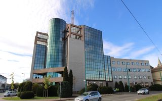 Cladirea Enel, 33 mp, Luminos. - Poză 1