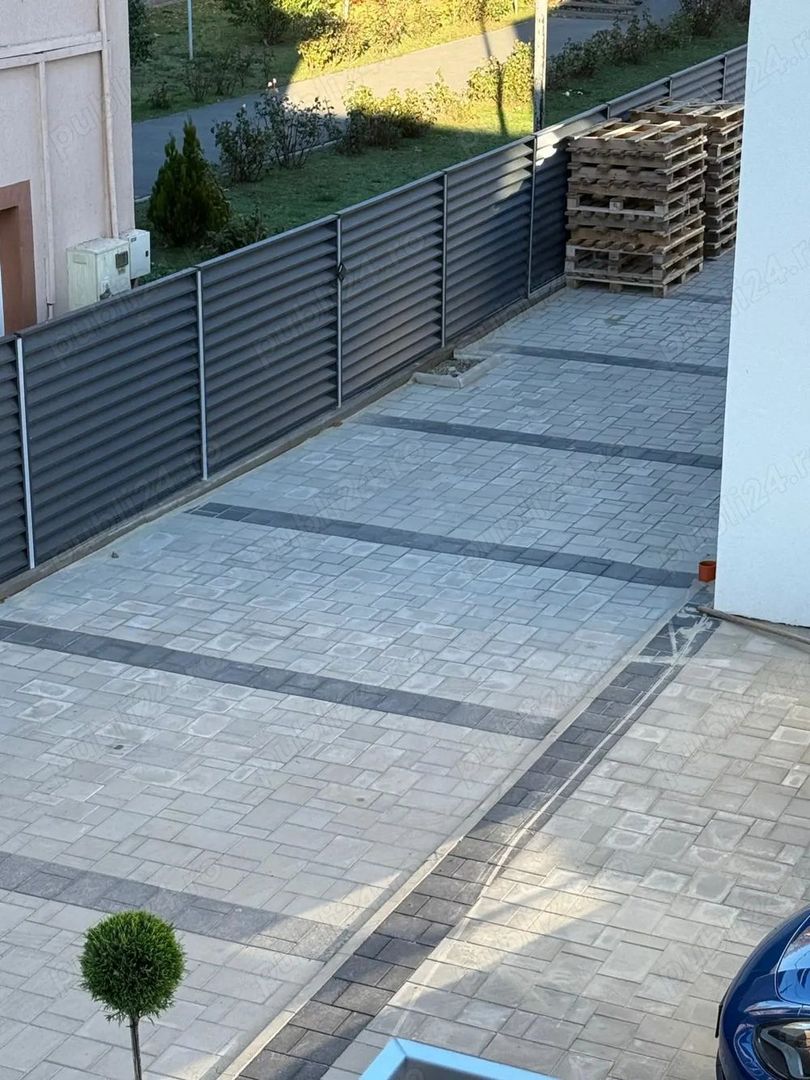 Casa  modernă P+1 zona Nord - Poză 9