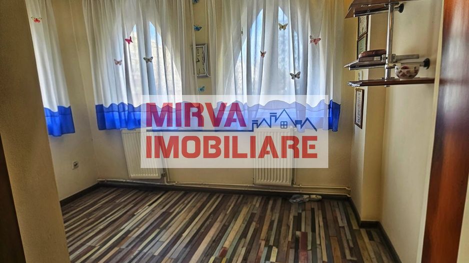 Casa P+1E+M, cu 5 camere în Cantacuzino – ideală birouri sau locuință - Poză 25