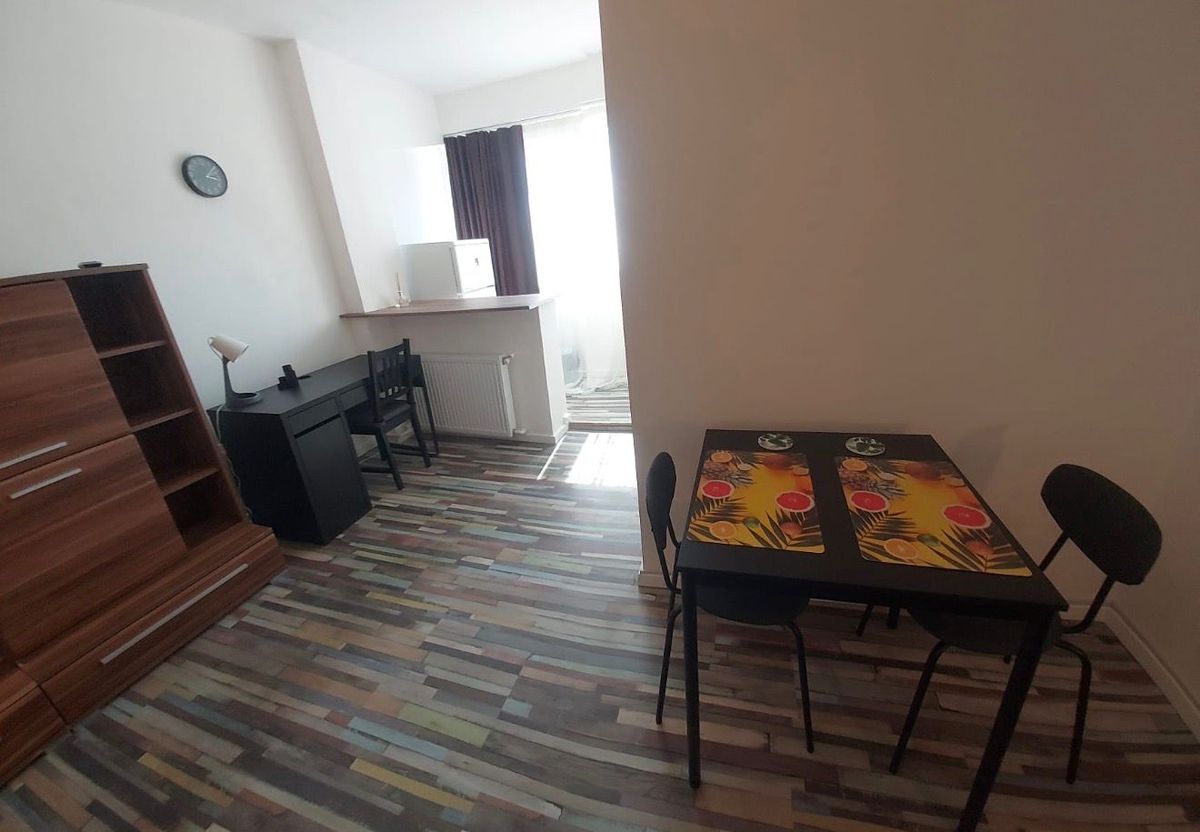 Închiriere Garsonieră mobilata, AC, etaj 9, aproape metrou Dristor - Poză 1