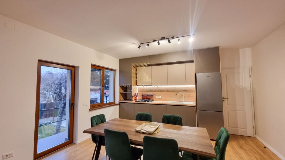 Casa cu 3 camere, curte proprie, renovata complet, Astra - Poză 6