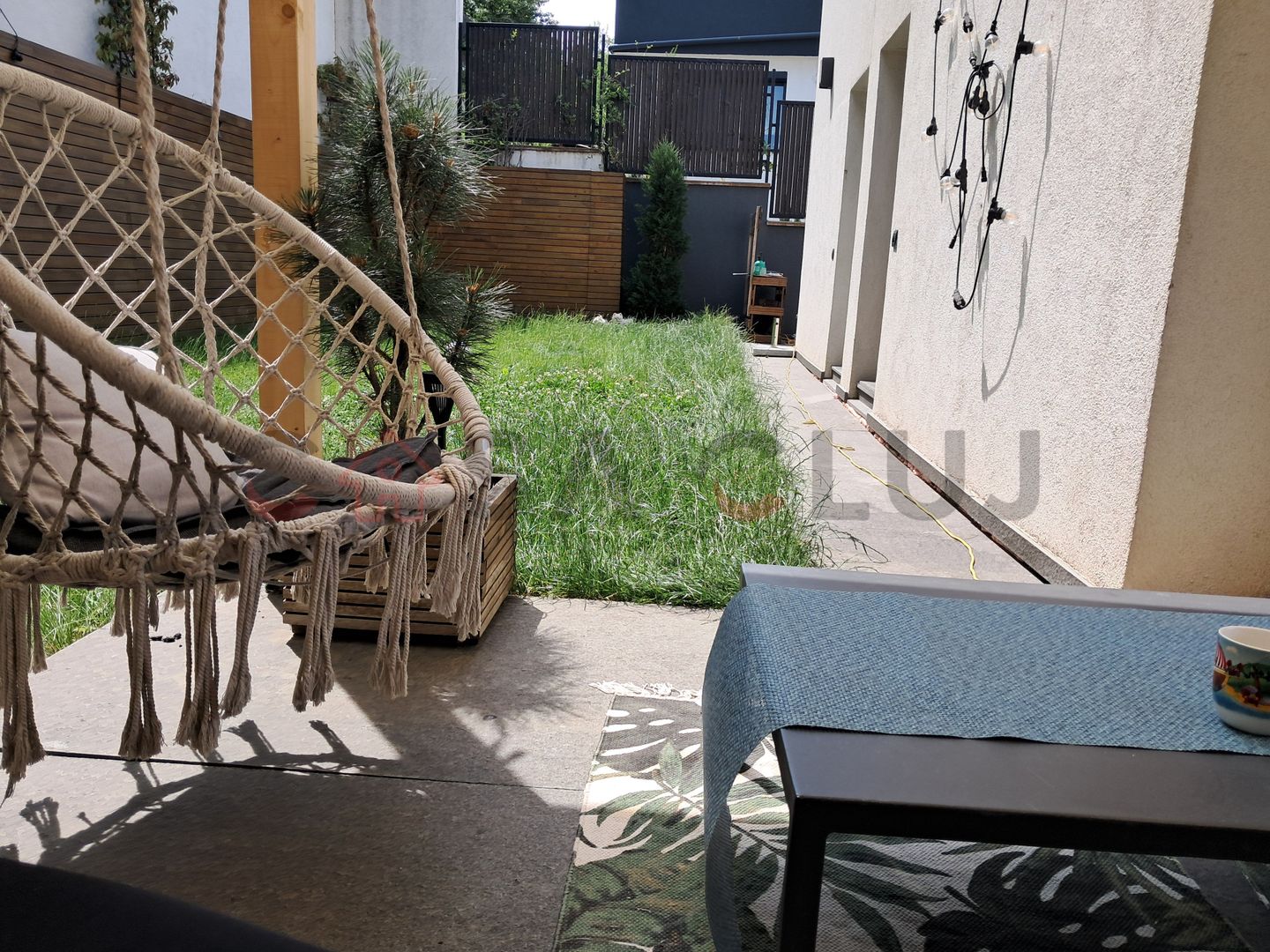 Apartament pe 2 nivele la vilă + Curte, Piscină, Saună și garaj, Gruia!! - Poză 10