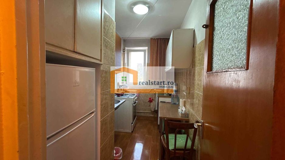 Bloc anvelopat, Romancierilor, toate instalatiile noi, 2 lifturi - Poză 9