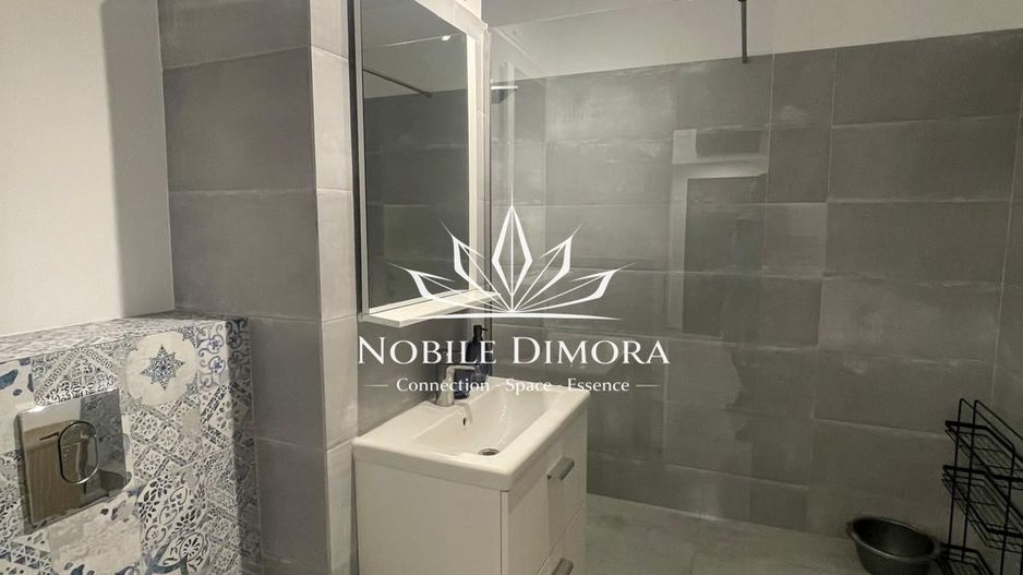 Apartament de vanzare cu 2 camere, renovat complet, cu boxa prorie - Complex - Poză 7