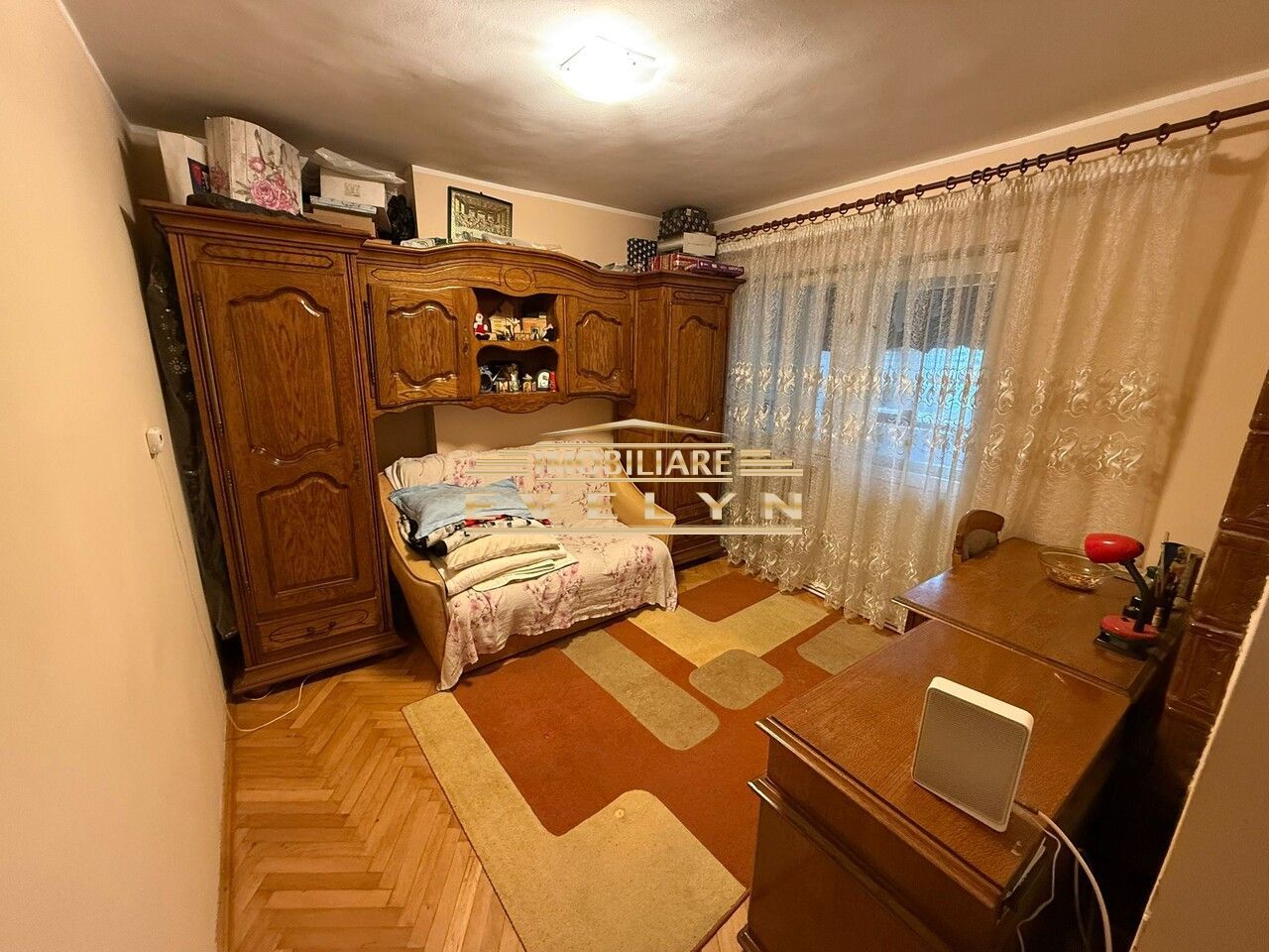De vânzare apartament 3 camere – zona Pietonalul Transilvaniei (Piata Mare) - Poză 4