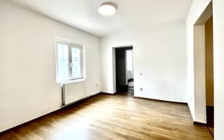 Spațiu pentru birouri sau cabinet, cu parcare, la arteră principală - Poză 5