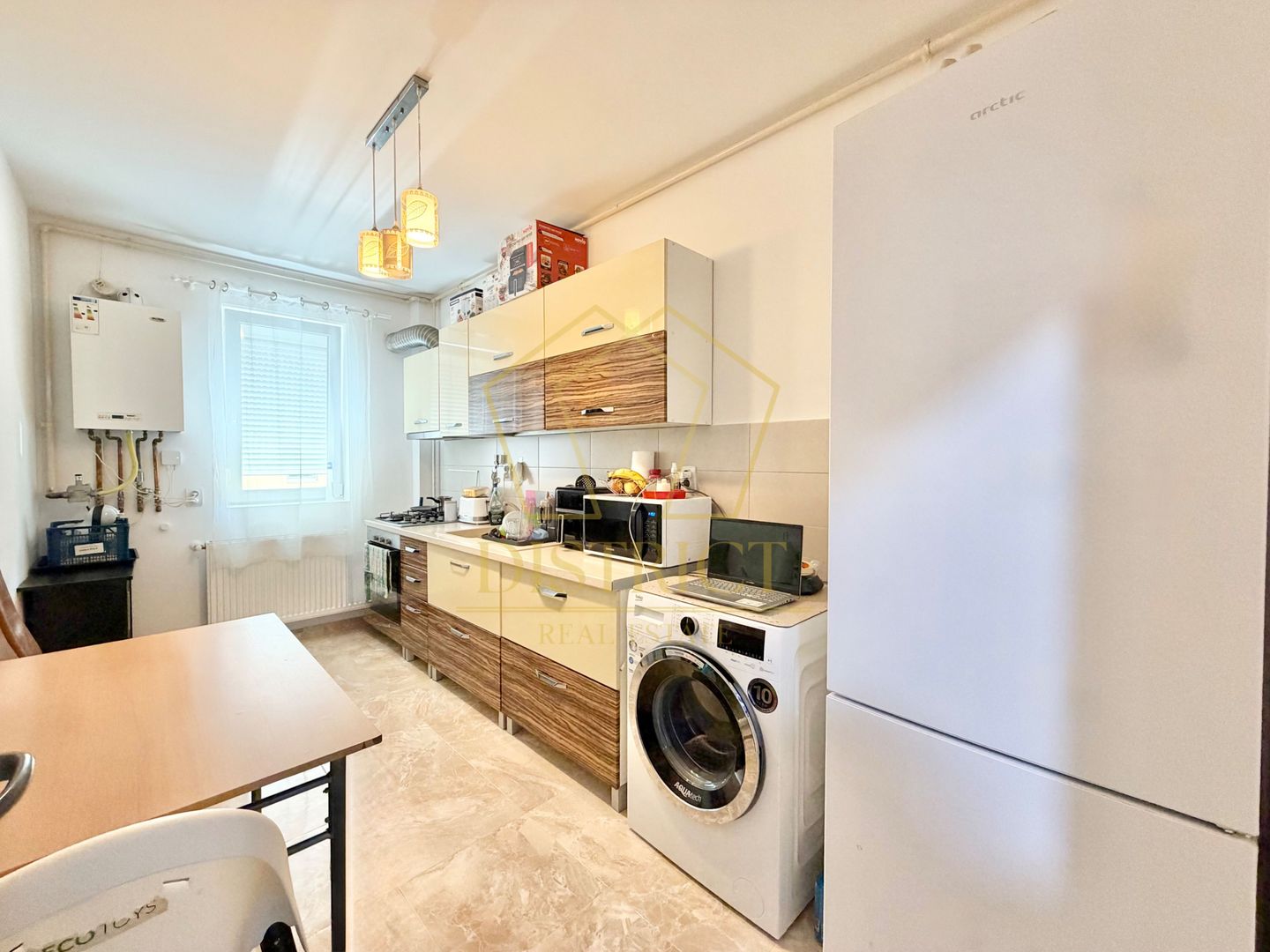 Apartament cu 2 camere mobilat, decomandat la parter in Giroc - Calea Urseni. - Poză 5