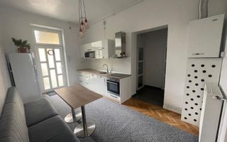 EXCLUSIVITATE. Apartament decomandat. Medicina. ULTRACENTRAL. - Poză 2