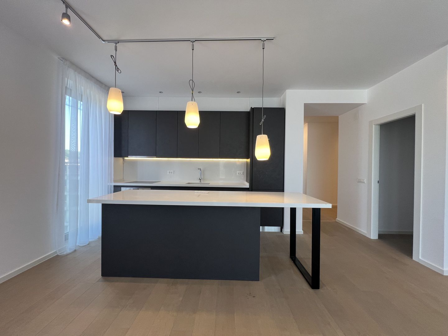 Apartament Jandarmeriei | Stejarii (PRIMA INCHIRIERE) - Poză 1